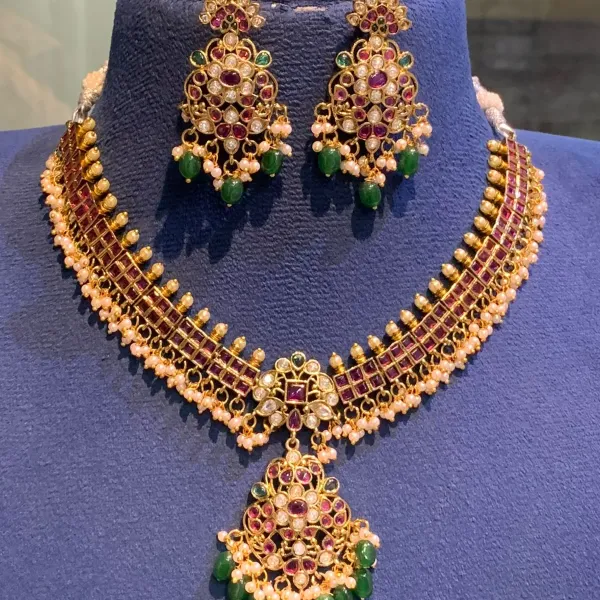 Kundan Necklace Set - Gold