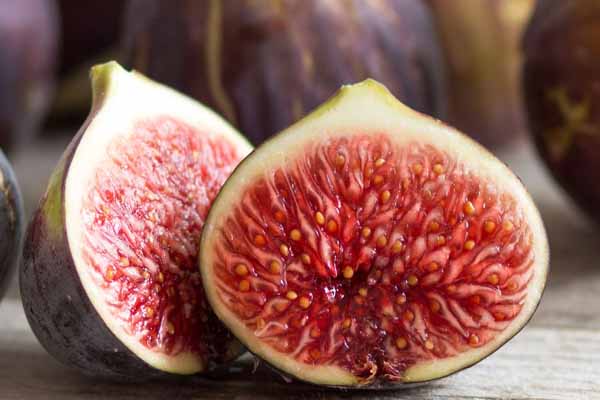 தினமும் 2 அத்திப்பழம் (Fig Fruit) சாப்பிடுவதால் கிடைக்கும் நன்மைகள் ஏராளம்